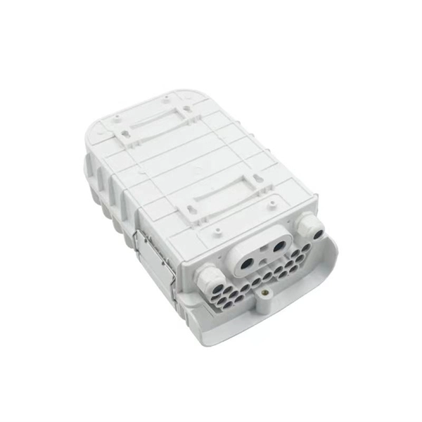 How to patch the fiber optic cable on a switch