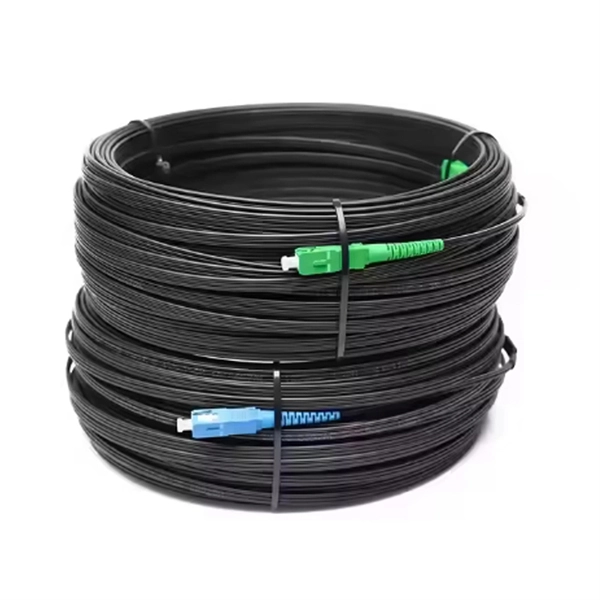 What kind of equipment is used for fusion splicing optical fibers