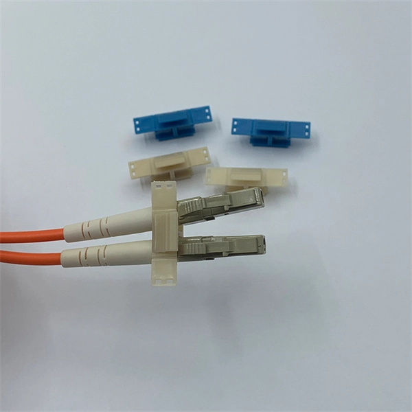 How to back up the configuration of a fiber optic switch