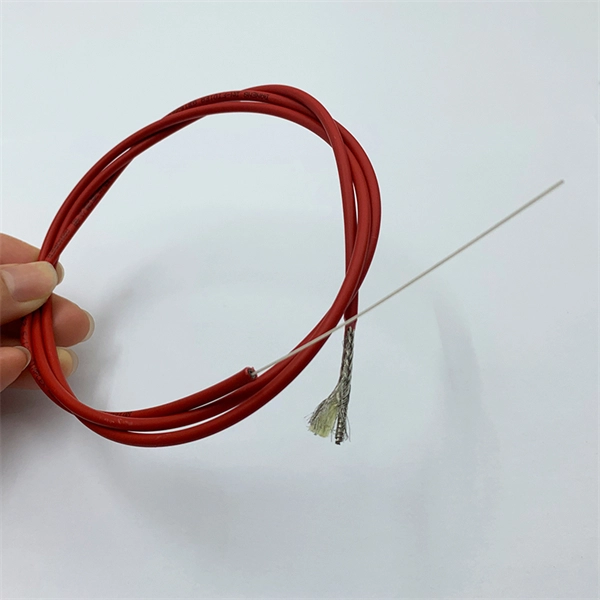 What are some practical equipment for fiber optic cable splicing