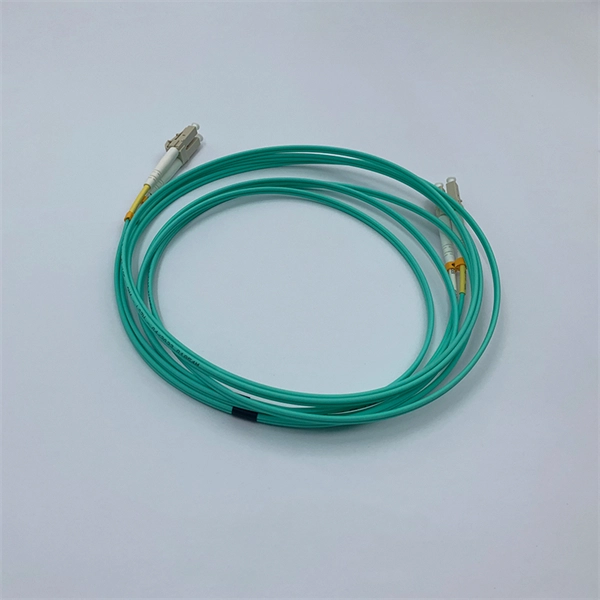 The role of optical fiber splitters in integrated cabinets