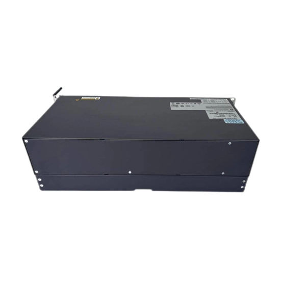 Fiber optic distribution cabinet for distribution network communication
