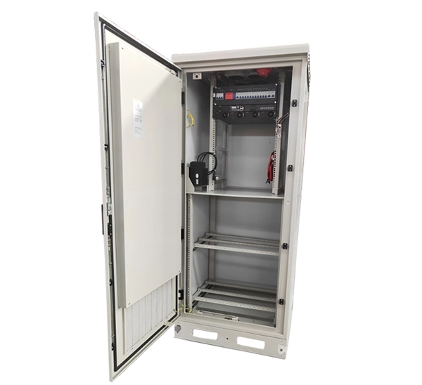 Is it good to mount a meter in a data center power distribution box