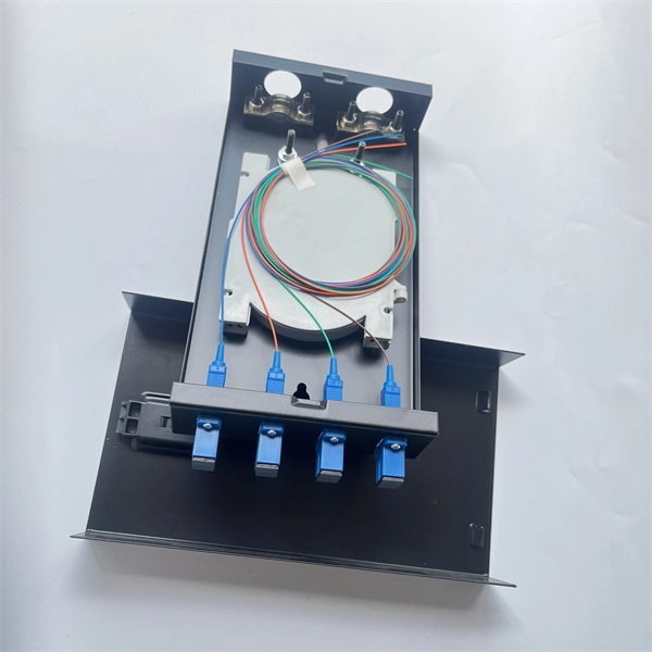 Low-voltage outdoor distribution box